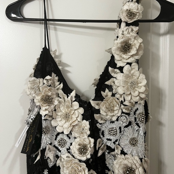 Alice+Olivia FRANCIE Asymmetric Floral Appliques Sequin Embellished Fitted Dress - Picture 13 of 17